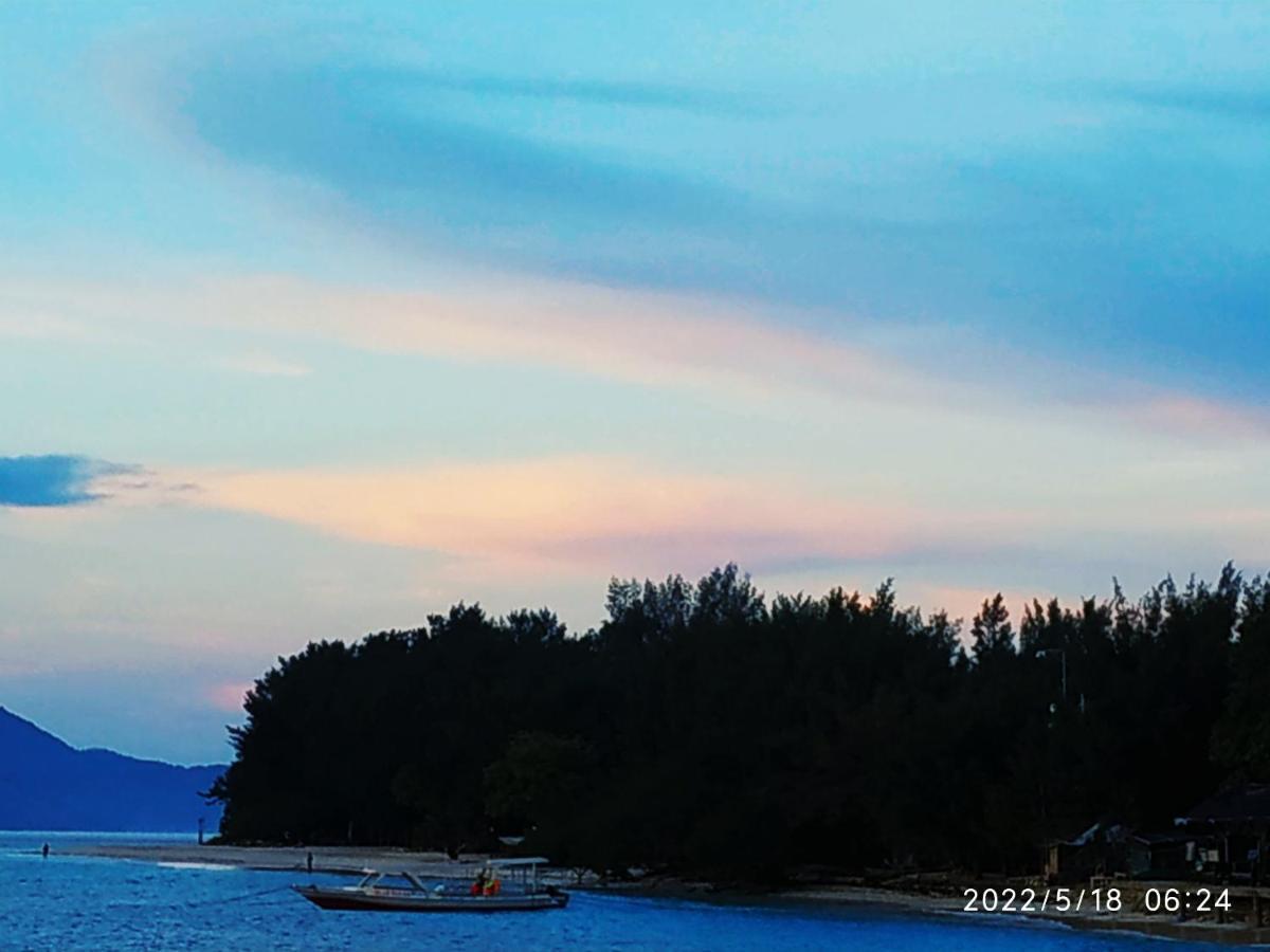 Kampung Meno Bungalows Gili Meno Extérieur photo